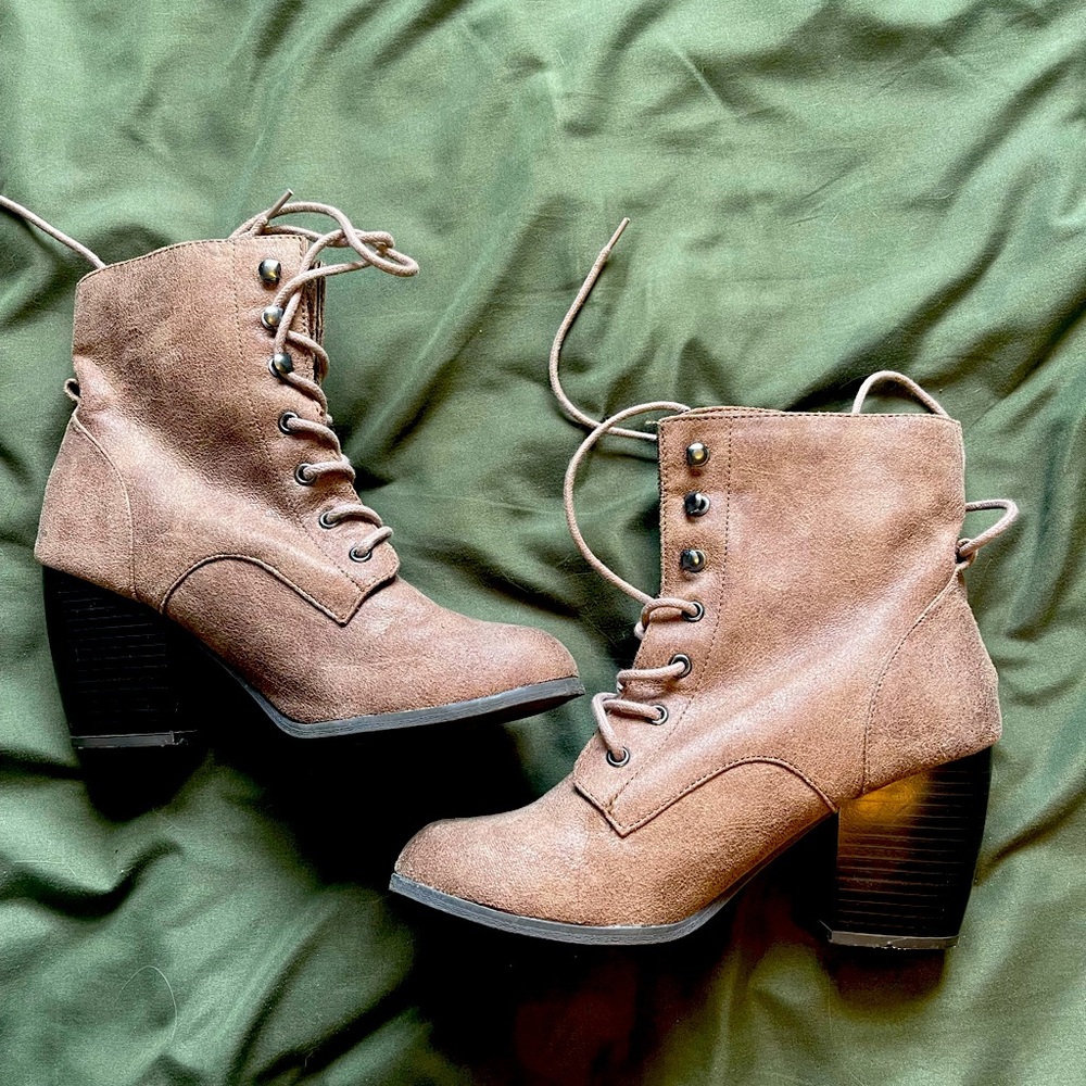 Women’s boots